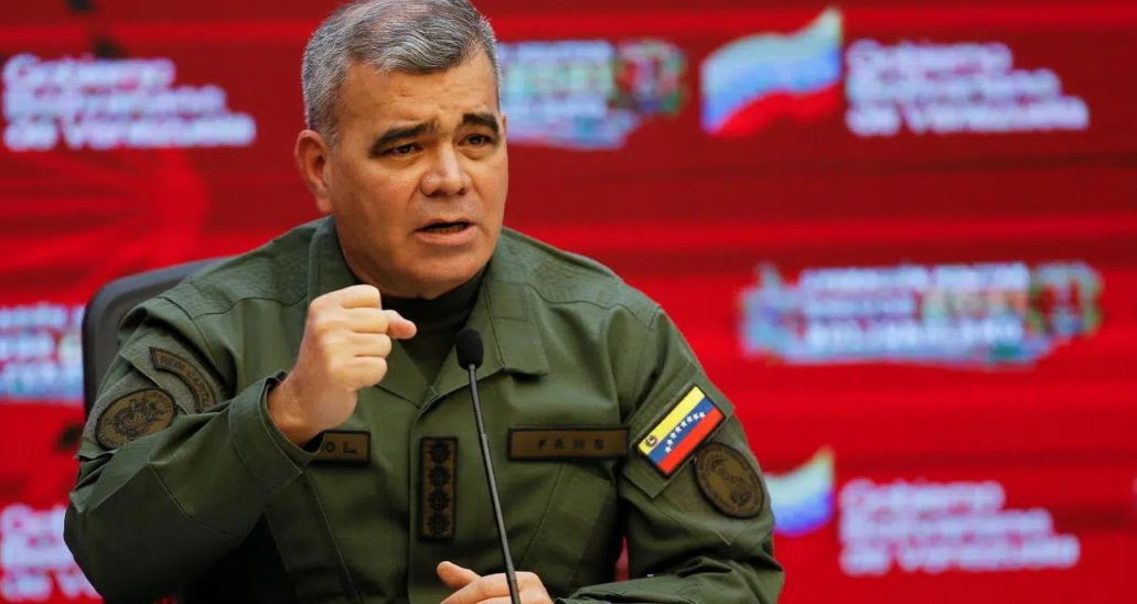 Vladimir Padrino López reitera el compromiso de la FANB para defender la paz