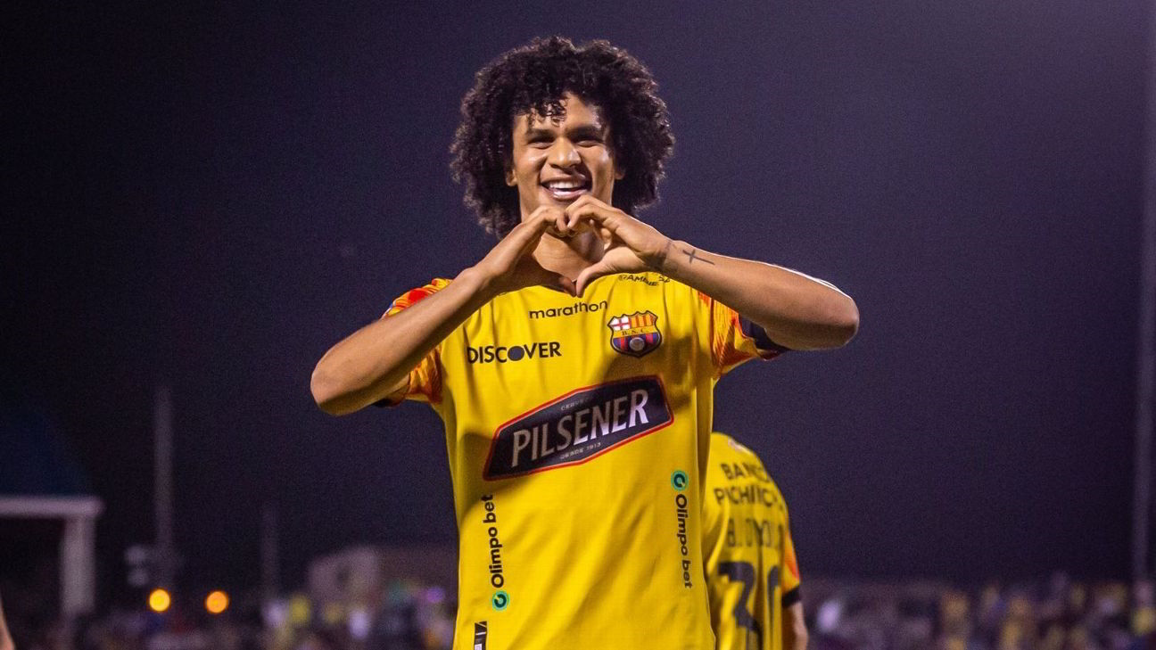 Futbolista venezolano Eduard Bello jugará con UC de Chile