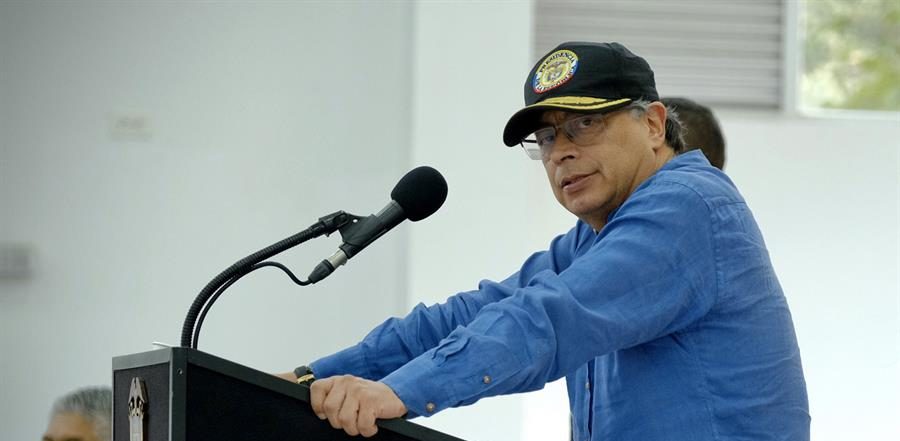 Petro afirma que hay una «fuerza extranjera» detrás de la violencia en el Catatumbo
