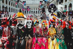 Francesco Lovaglio Tafuri - ¡Entérate! ¡Estas son las 10 tradiciones turísticas más curiosas del mundo! - DÍA MUERTOS
