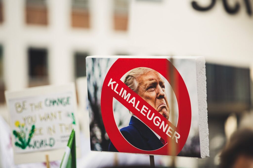 Trump elimina menciones del clima