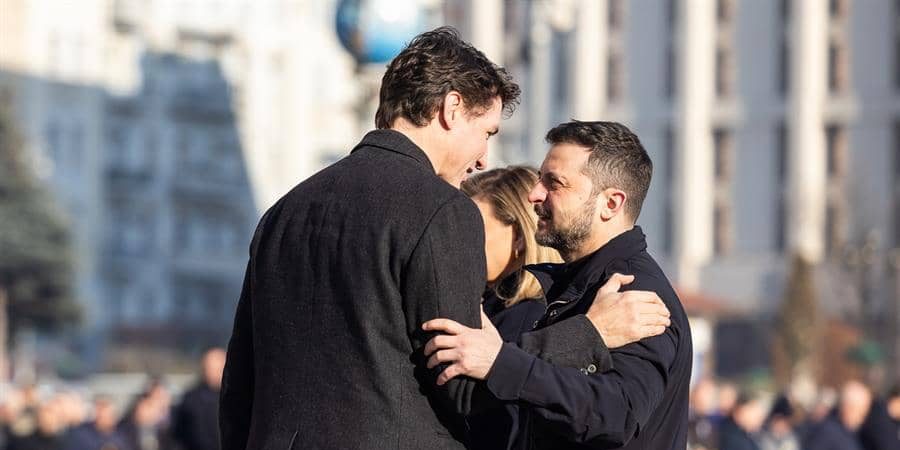 Zelenski pide liberación de prisioneros de guerra como primer paso hacia la paz