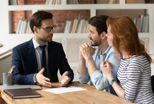 Cuáles son los Beneficios de Trabajar con un Asesor de Negocios Especializado en Marketing Digital