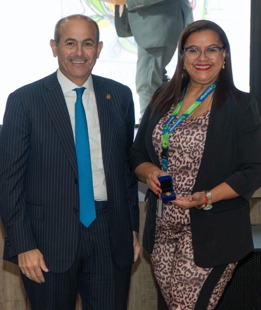 Bancamiga cumple 18 años mejorando la experiencia financiera de los venezolanos 2 73 colaboradores comprometidos recibieron reconocimientos por 10 y 5 anos de servicios