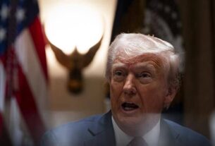 Critican la orden de Trump de declarar el inglés como idioma oficial de EEUU