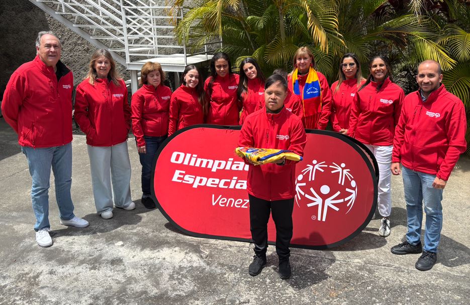 Abanderamiento de atletas a Torino