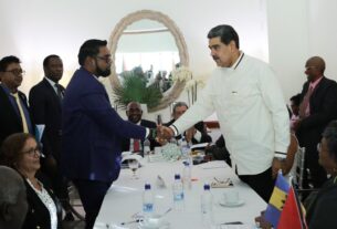 Guyana afirmó que no hay planes para una reunión entre Ali y Maduro