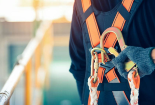 Riesgos Laborales en la Construcción: Tipos y Su Prevención por Claudio Antonio Ramirez Soto