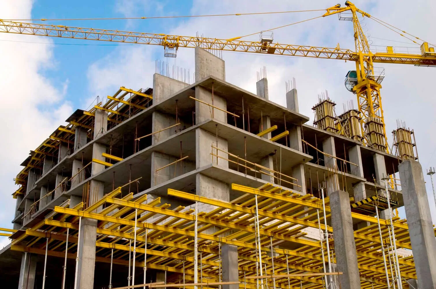 Armando Antonio Iachini Lomedico y la Industria Constructora