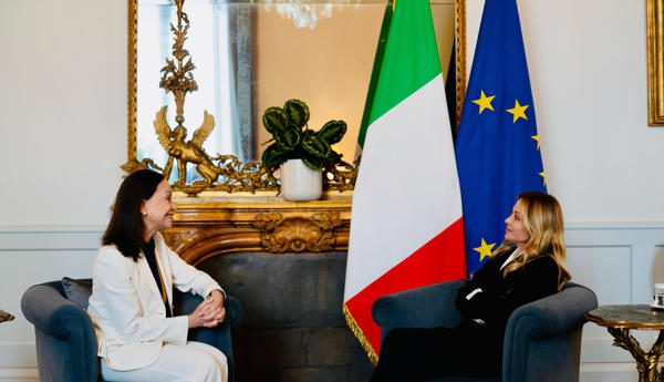 Giorgia Meloni y María Corina Machado