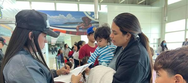 Llegaron 190 migrantes en un vuelo de repatriación proveniente de EEUU