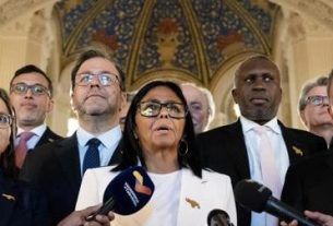 Delcy Rodríguez regresa a Venezuela tras asistir a la CIJ por la disputa con Guyana