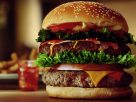 Día de la Hamburguesa desata "guerra de promociones" en los restaurantes