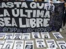 Familias exigen a Delcy Rodríguez liberar a presas políticas en protesta frente a cárcel