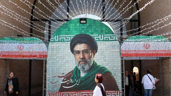 El líder supremo de Irán llama a la unidad nacional ante las presiones de Estados Unidos