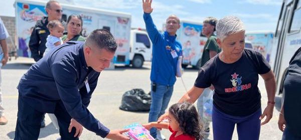 Más de 140 migrantes llegan a Venezuela en un vuelo desde EEUU