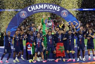 Rara manera de celebrar el triunfo del PSG: Final de nervios