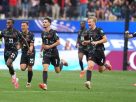 Canadá porfió y venció, Sudáfrica se despidió de la Copa