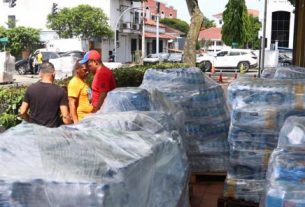 Ciudadanos en Panamá donan cien toneladas de ayuda humanitaria para Venezuela