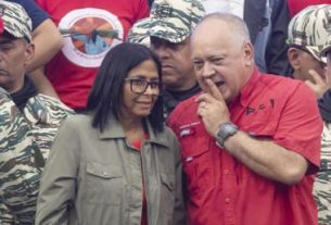Gobierno de Venezuela dice que no está planteada una negociación con María Corina Machado