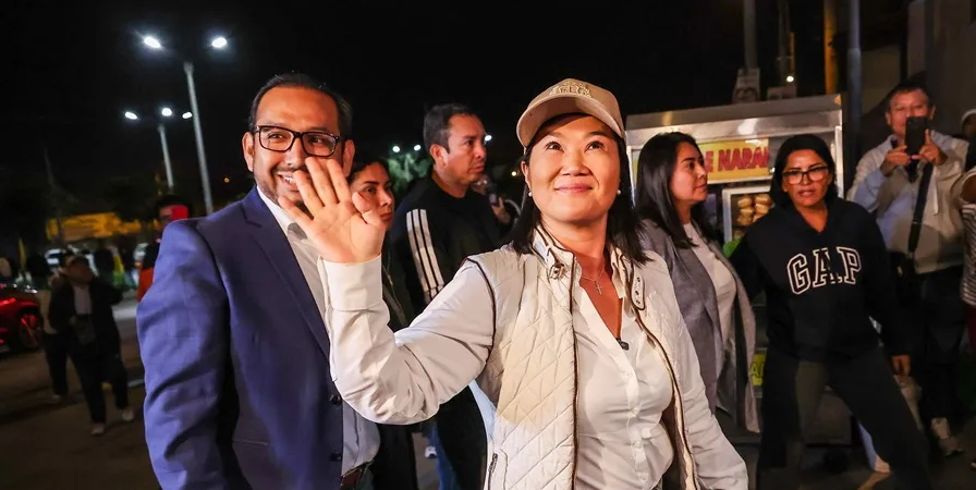 Resultados de ONPE al 99.681%: Fujimori afianzó ventaja sobre Sánchez, quien marchó y protesta resultados parciales