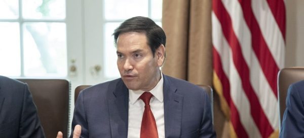 Rubio acusa a Cuba de patrocinar el terrorismo y albergar inteligencia china y rusa