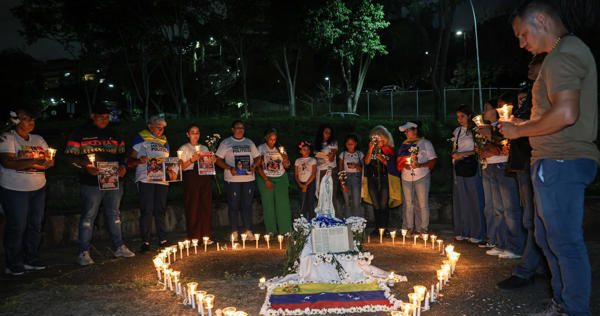 Familiares denuncian abandono a los presos políticos en Venezuela tras el doble terremoto
