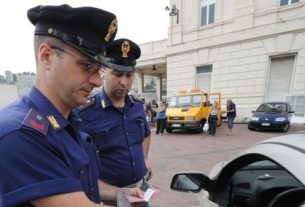 Italia considera suspender el acuerdo de Schengen con España