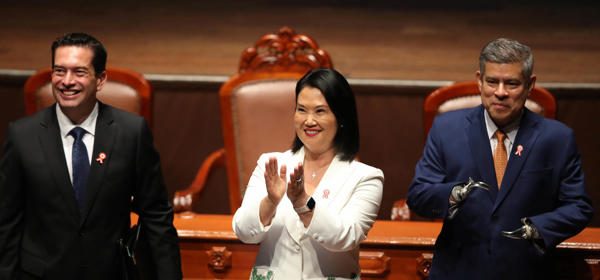 Keiko Fujimori se declara orgullosa de ser la primera mujer elegida presidenta en Perú