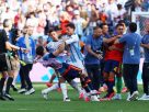 Agresión de Leandro Paredes a Gavi
