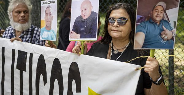 Venezolanos piden liberación masiva de presos políticos y rechazan proceso "a cuentagotas"
