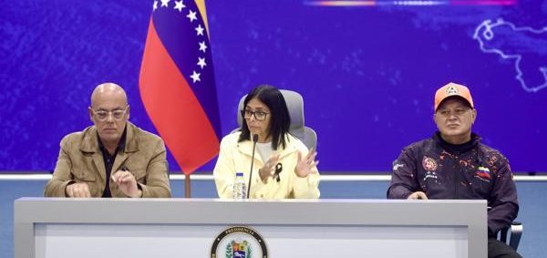 Venezuela planea reconstrucción tras los terremotos que causaron al menos 2.595 muertes