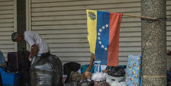 Al menos 1.579 personas están desaparecidas tras los terremotos en Venezuela, según gobernador