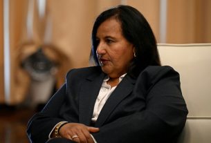 Dinorah Figuera llega a Venezuela para liderar mesa de diálogo con el oficialismo