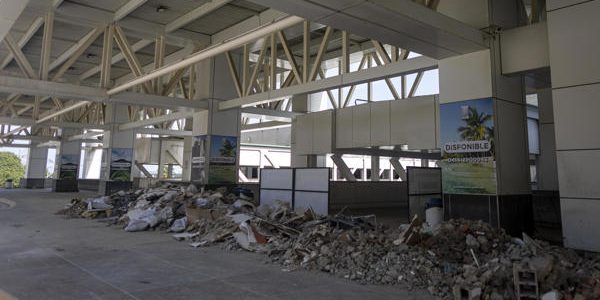 Venezuela instala terminales temporales en principal aeropuerto afectado por terremotos